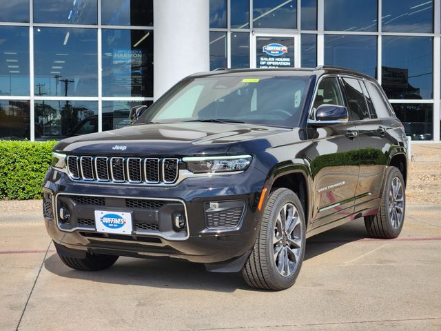 2025 Jeep Grand Cherokee Overland photo 2