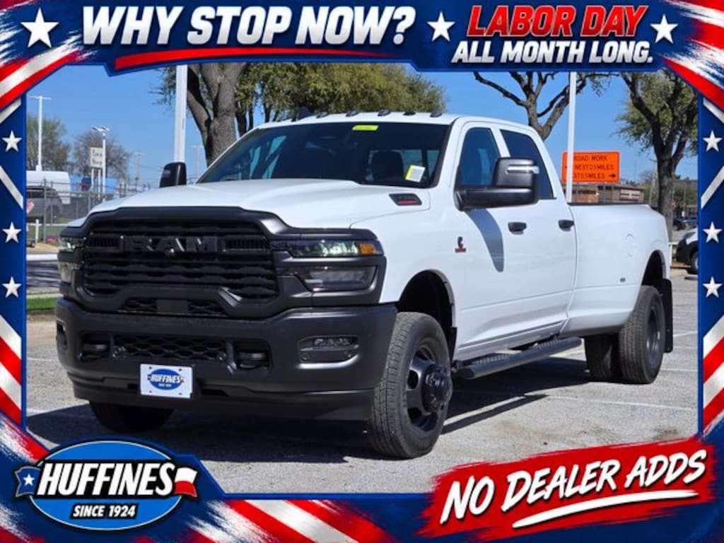 New 2026 Ram 3500 TRADESMAN CREW CAB 4X4 8' BOX Pickup