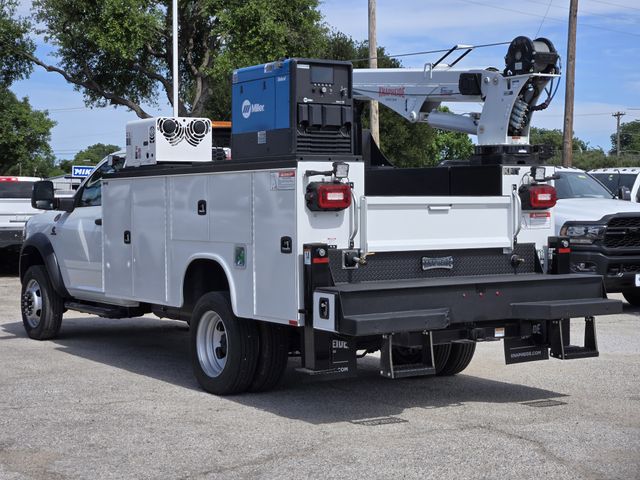 2024 Ram 5500 Tradesman photo 3