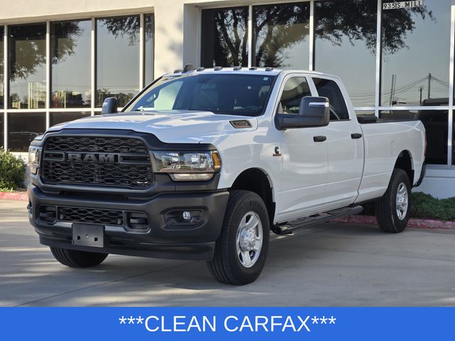 2023 Ram 3500 Tradesman photo 3