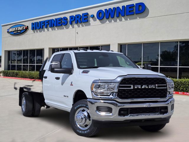 2024 RAM Ram 3500 Chassis Cab SLT