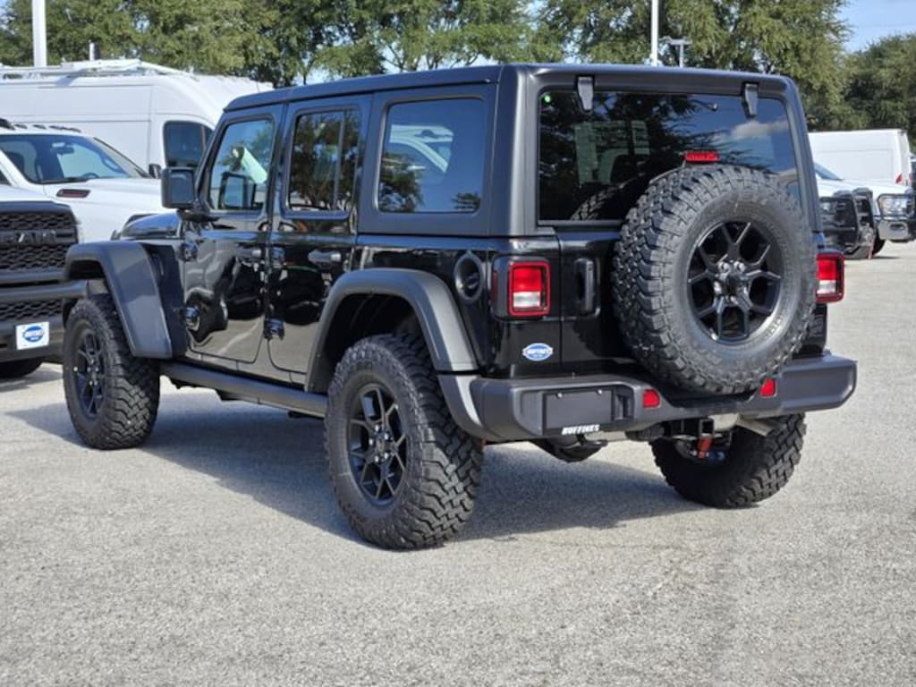 New 2026 Jeep Wrangler 4-DOOR WILLYS Sport Utility