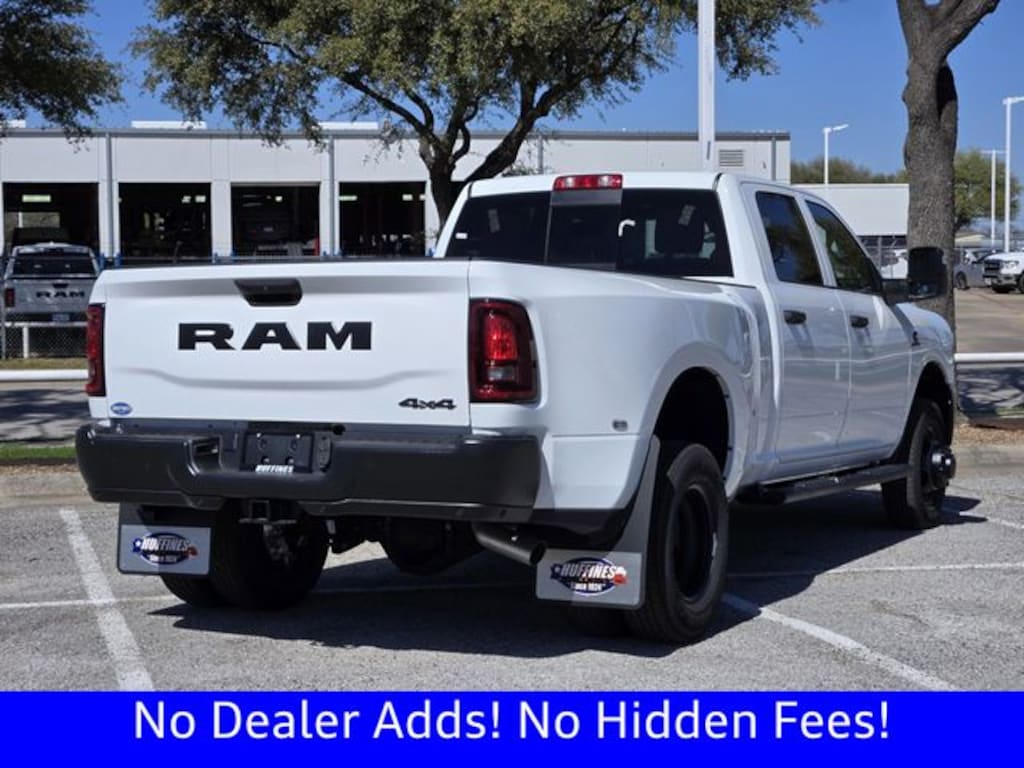 New 2026 Ram 3500 TRADESMAN CREW CAB 4X4 8' BOX Pickup
