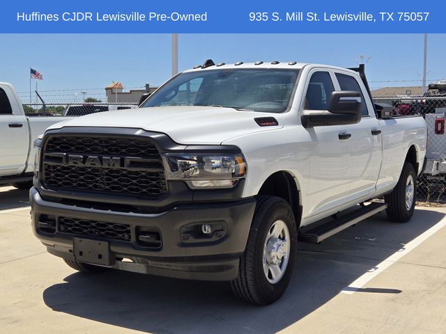 2023 Ram 3500 Tradesman photo 3