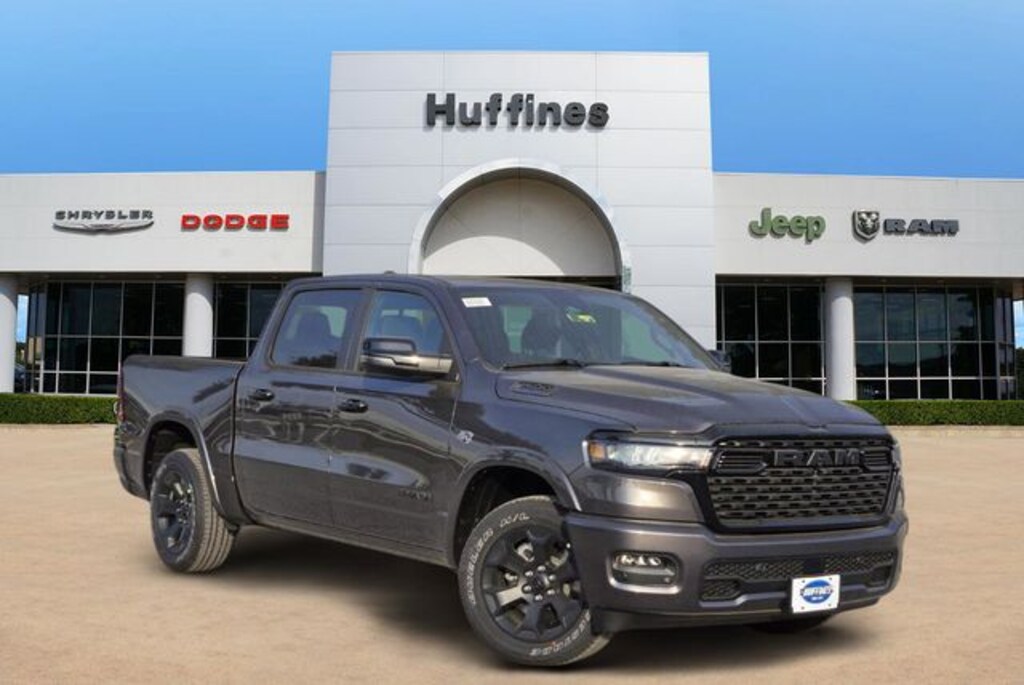 New 2026 Ram 1500 LONE STAR CREW CAB 4X4 5'7 BOX Pickup