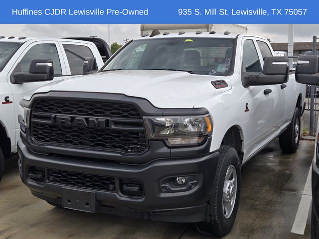 2023 Ram 3500 Tradesman photo 3