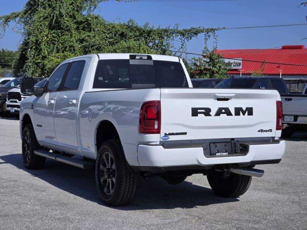 New 2026 Ram 2500 LARAMIE CREW CAB 4X4 6'4 BOX Pickup