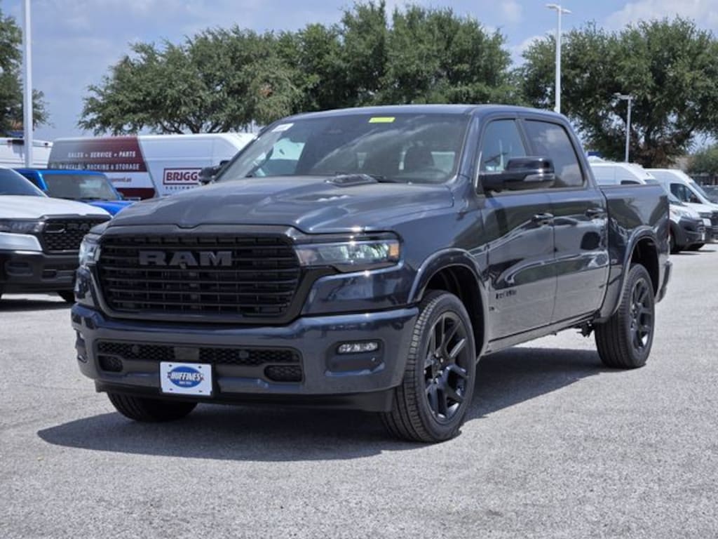 New 2026 Ram 1500 LARAMIE CREW CAB 4X2 5'7 BOX Pickup