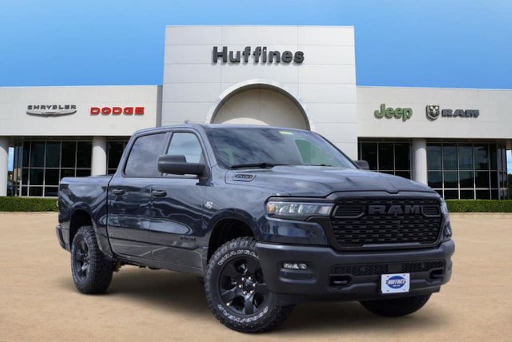 New 2026 Ram 1500 WARLOCK CREW CAB 4X4 5'7 BOX Pickup