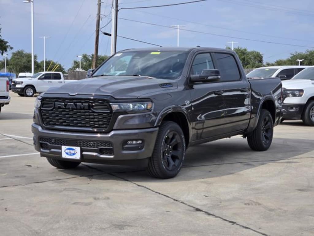 New 2026 Ram 1500 LONE STAR CREW CAB 4X4 5'7 BOX Pickup