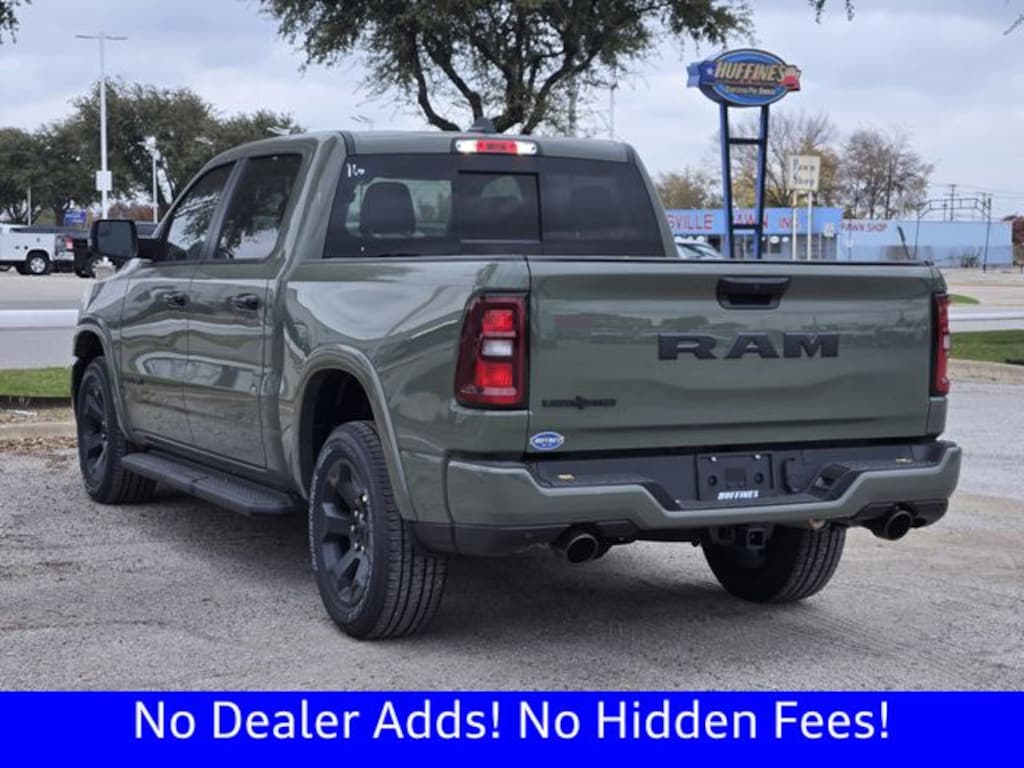 New 2026 Ram 1500 LONE STAR CREW CAB 4X2 5'7 BOX Pickup