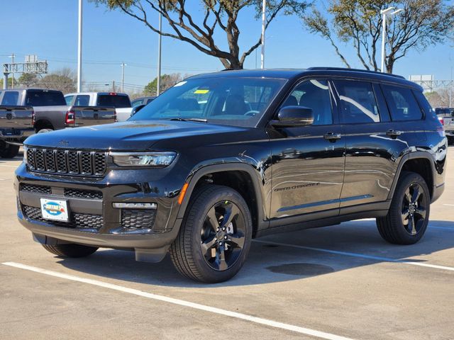 2025 Jeep Grand Cherokee L photo 2