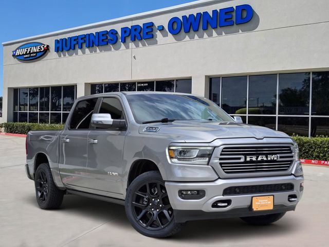 2024 RAM 1500 Laramie 4x4 Crew Cab 5'7's photo