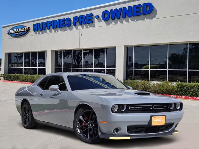 2022 Dodge Challenger GT Auto's photo