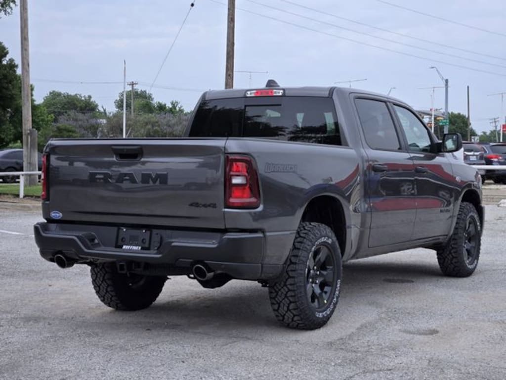 New 2026 Ram 1500 WARLOCK CREW CAB 4X4 5'7 BOX Pickup