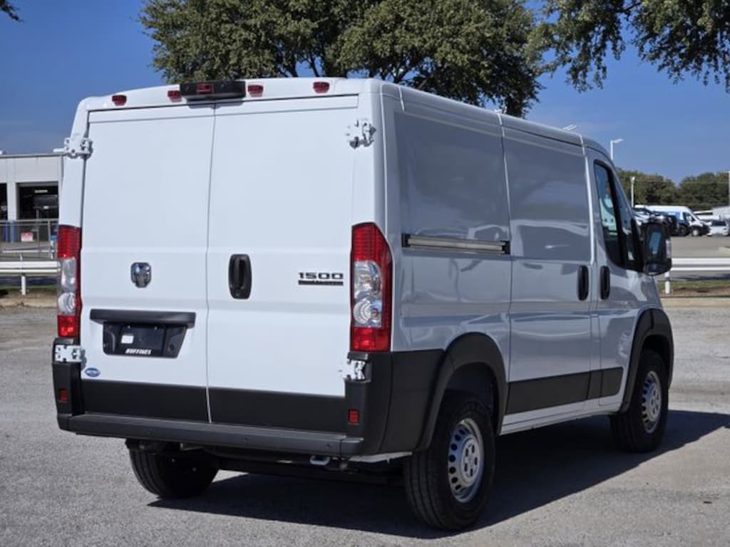 New 2026 Ram ProMaster PROMASTER 1500 TRADESMAN CARGO VAN LOW ROOF 118' W Cargo Van