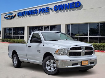 2023 Ram 1500 Classic SLT Truck