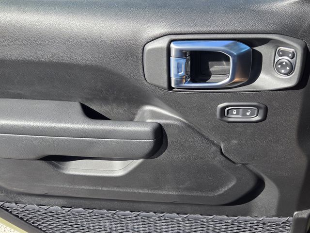 2026 Jeep Wrangler 2-Door Willys - Photo 19