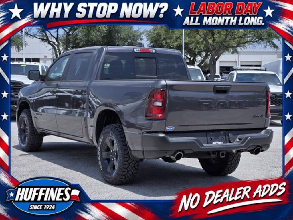 New 2026 Ram 1500 WARLOCK CREW CAB 4X4 5'7 BOX Pickup
