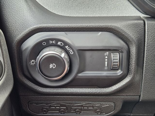2026 Jeep Wrangler 4-Door Willys - Photo 16