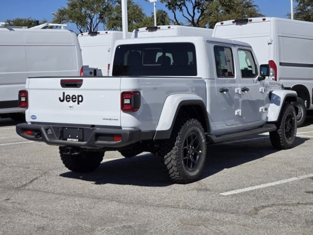 New 2025 Jeep Gladiator HIGH TIDE 4X4 Pickup