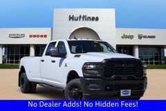 2026 Ram 3500 TRADESMAN CREW CAB 4X4 8' BOX Pickup