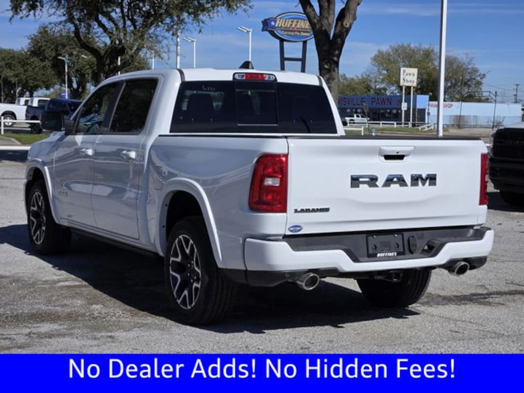 New 2026 Ram 1500 LARAMIE CREW CAB 4X2 5'7 BOX Pickup