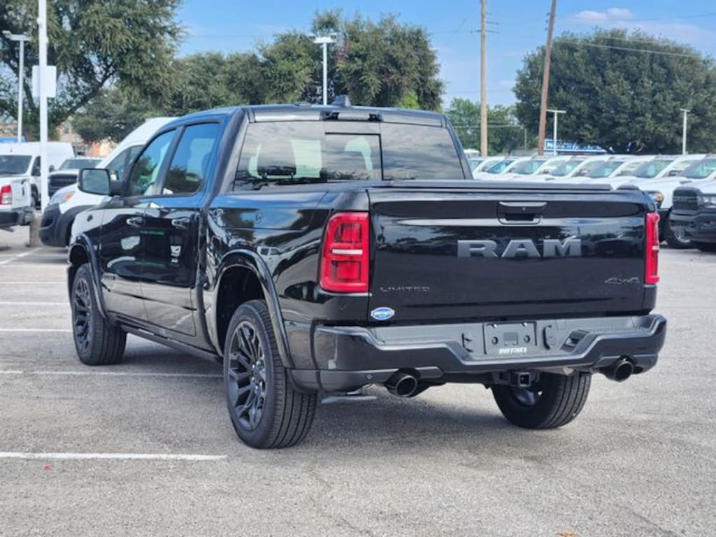 New 2026 Ram 1500 LIMITED CREW CAB 4X4 5'7 BOX Pickup