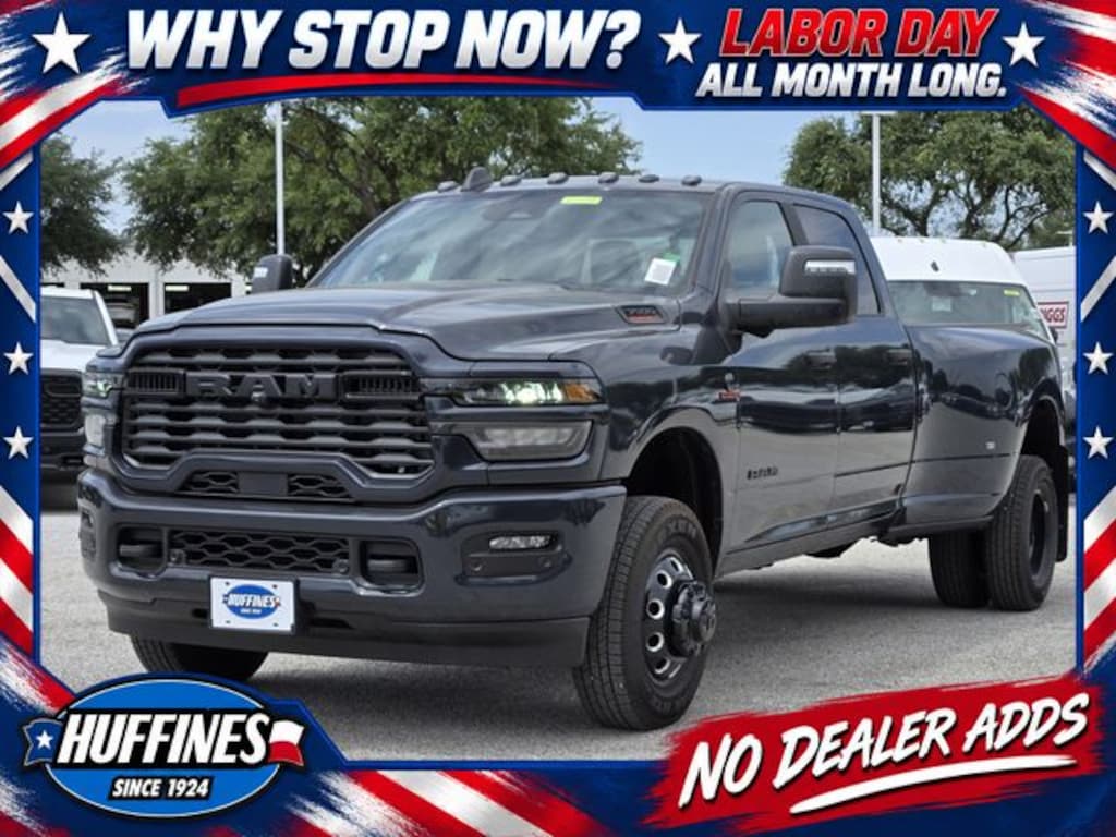 New 2026 Ram 3500 LONE STAR CREW CAB 4X4 8' BOX Pickup