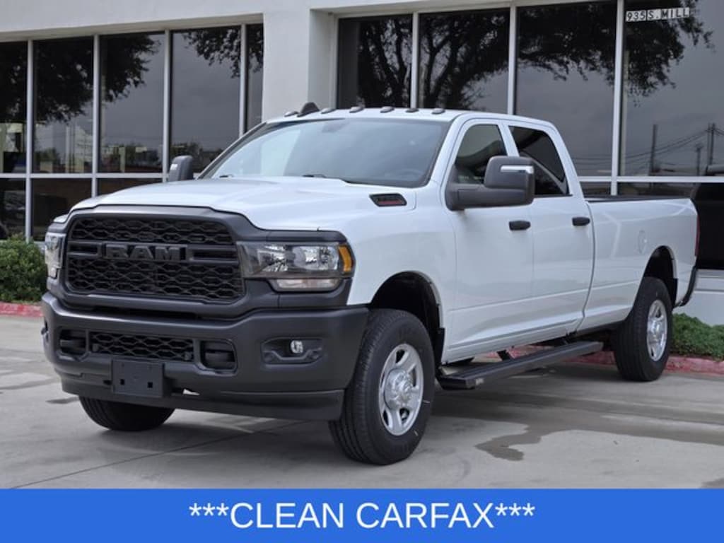New 2023 Ram 3500 TRADESMAN CREW CAB 4X4 8' BOX Pickup