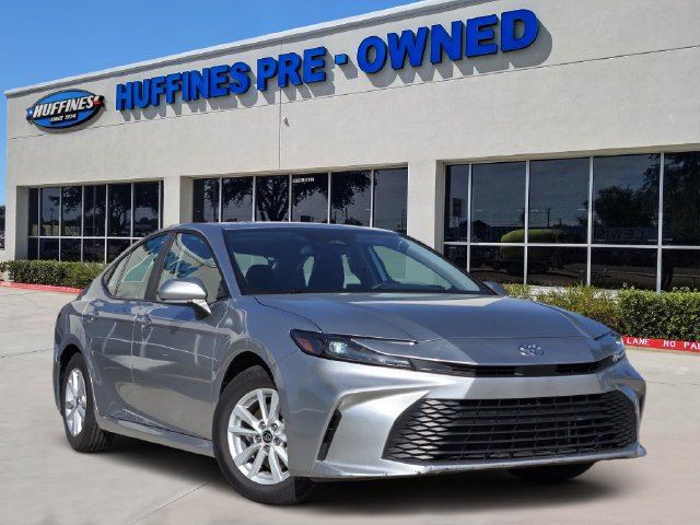 2026 Toyota Camry LE Sedan
