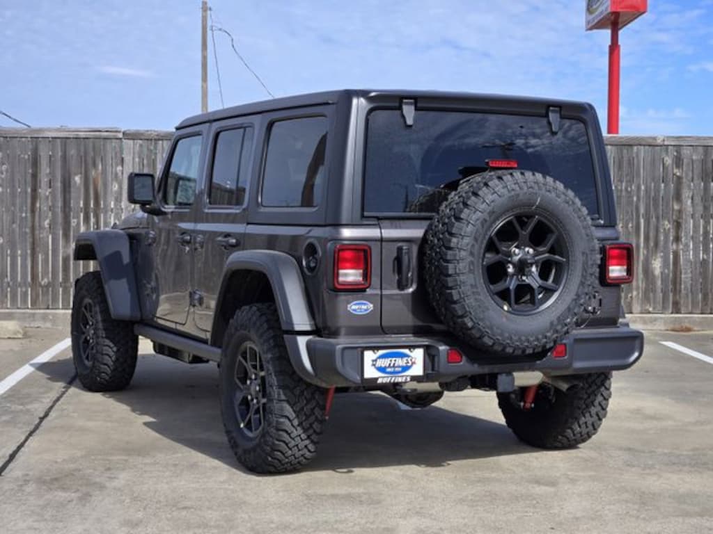 New 2026 Jeep Wrangler 4-DOOR WILLYS Sport Utility