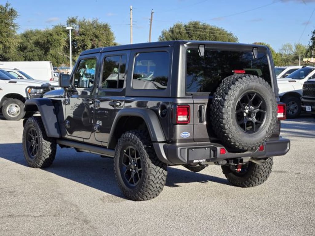 New 2026 Jeep Wrangler 4-DOOR WILLYS Sport Utility