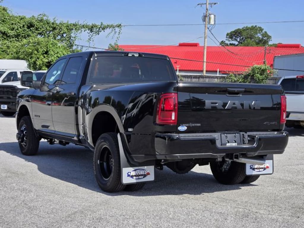 New 2026 Ram 3500 LONE STAR CREW CAB 4X4 8' BOX Pickup