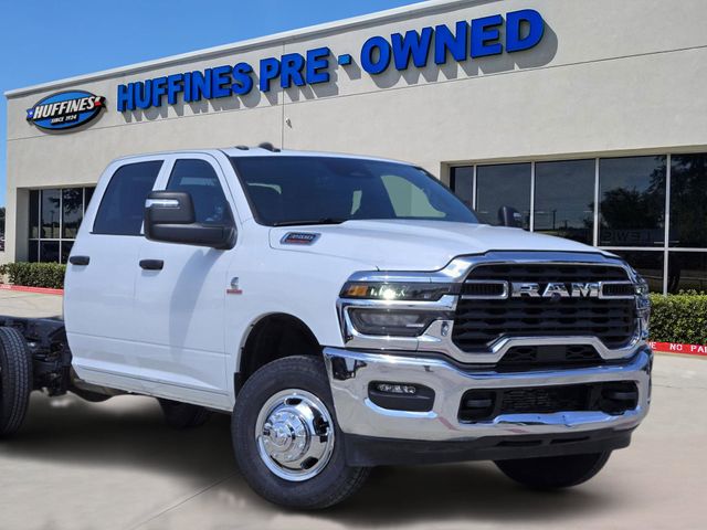 2026 RAM 3500 Tradesman Crew Cab's photo
