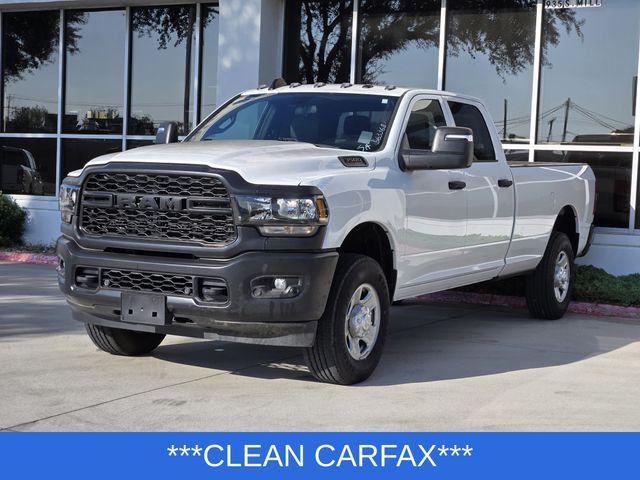 2023 Ram 3500 Tradesman photo 3