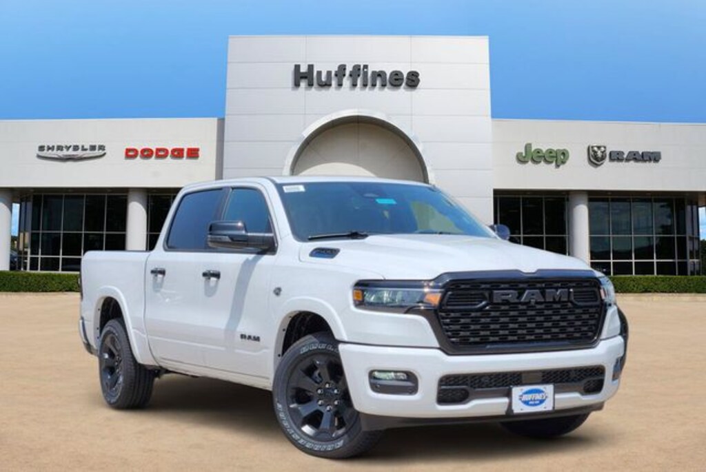 New 2026 Ram 1500 LONE STAR CREW CAB 4X2 5'7 BOX Pickup