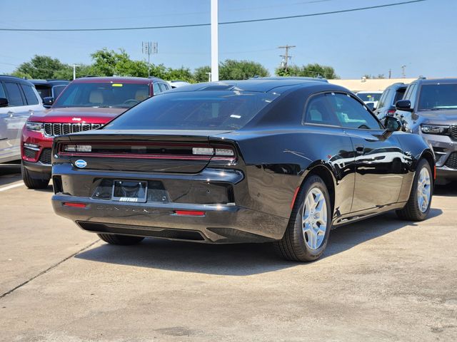 2025 Dodge Charger R/T photo 4