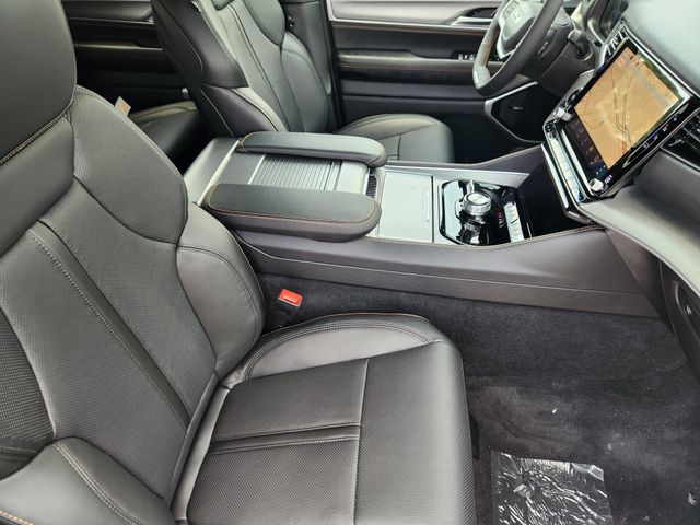 2026 Jeep Grand Wagoneer 85th Anniversary - Photo 11