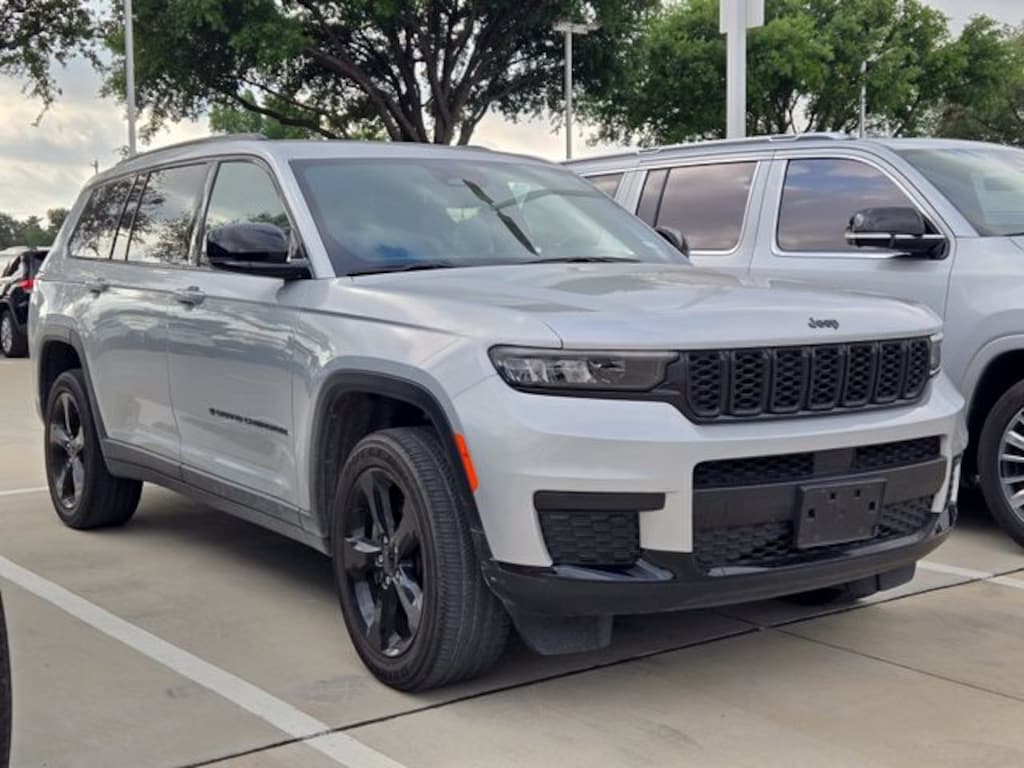 Used 2023 Jeep Grand Cherokee L Altitude SUV