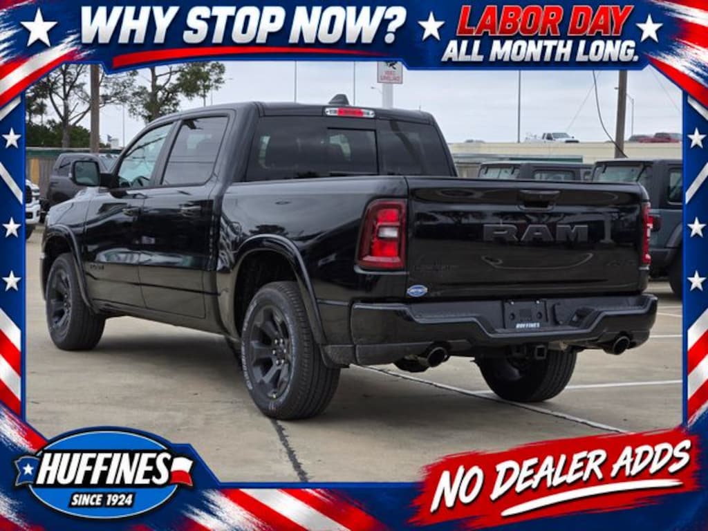 New 2026 Ram 1500 LONE STAR CREW CAB 4X2 5'7 BOX Pickup