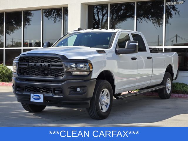 2023 Ram 3500 Tradesman photo 3