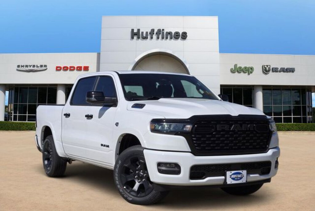 New 2026 Ram 1500 LONE STAR CREW CAB 4X4 5'7 BOX Pickup