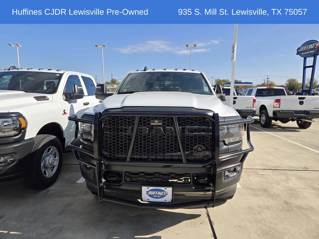 2023 Ram 3500 Tradesman photo 2