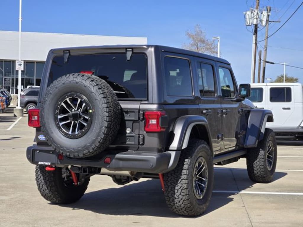 New 2026 Jeep Wrangler 4-DOOR RUBICON X Sport Utility