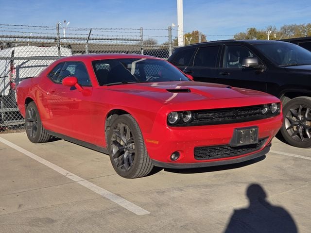 2021 Dodge Challenger SXT's photo
