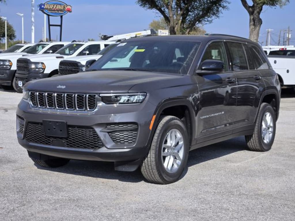 New 2025 Jeep Grand Cherokee LAREDO X 4X2 Sport Utility