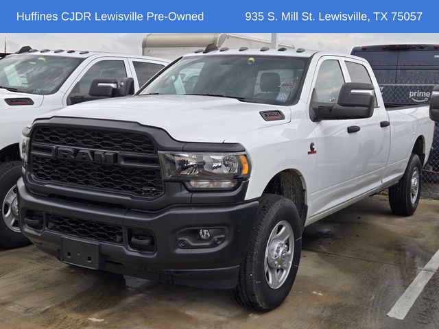 2023 Ram 3500 Tradesman photo 3