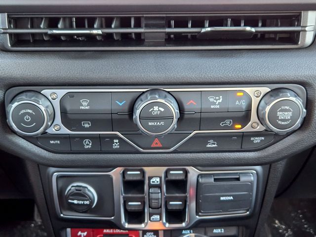 2026 Jeep Wrangler 4-Door Willys - Photo 16