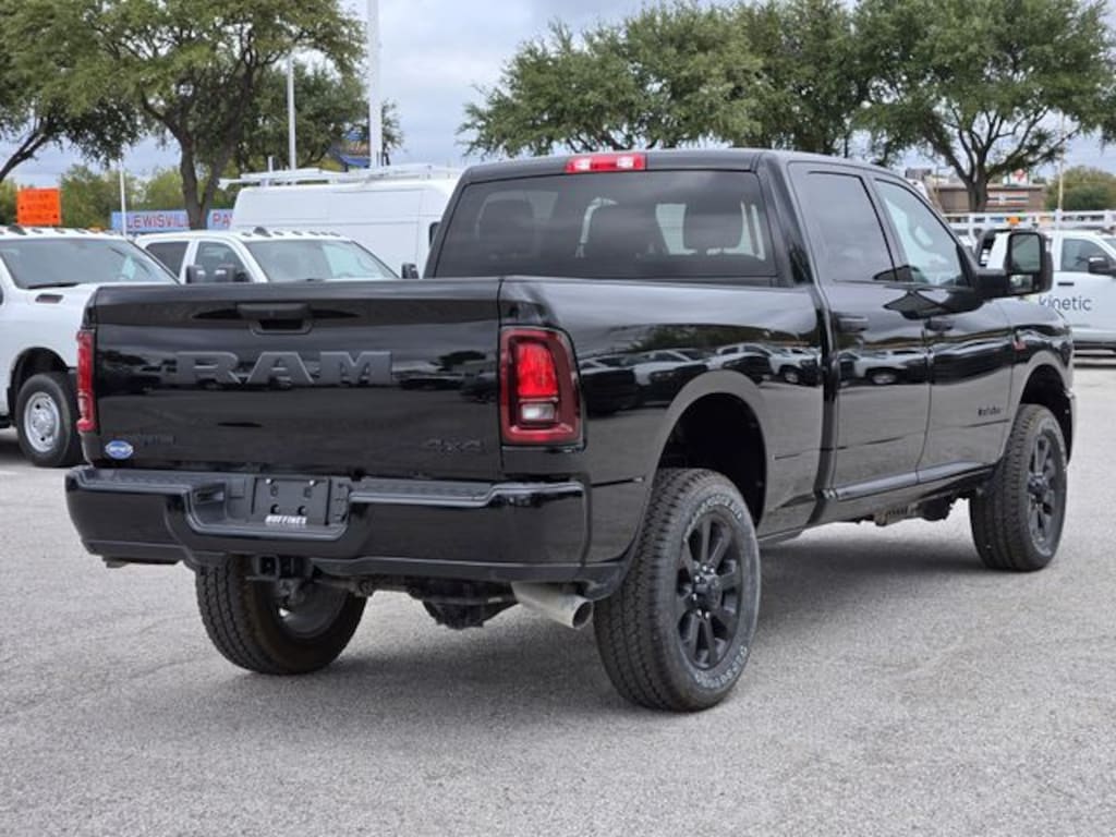 New 2026 Ram 2500 LONE STAR CREW CAB 4X4 6'4 BOX Pickup